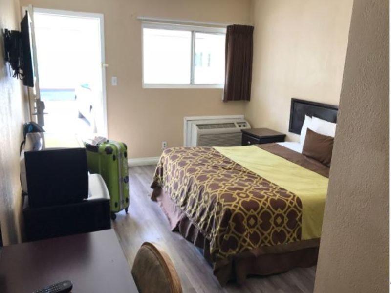 Anaheim Executive Inn & Suites Екстериор снимка