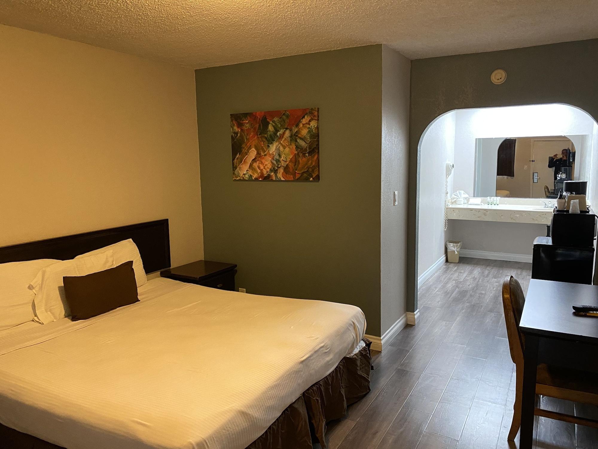 Anaheim Executive Inn & Suites Екстериор снимка
