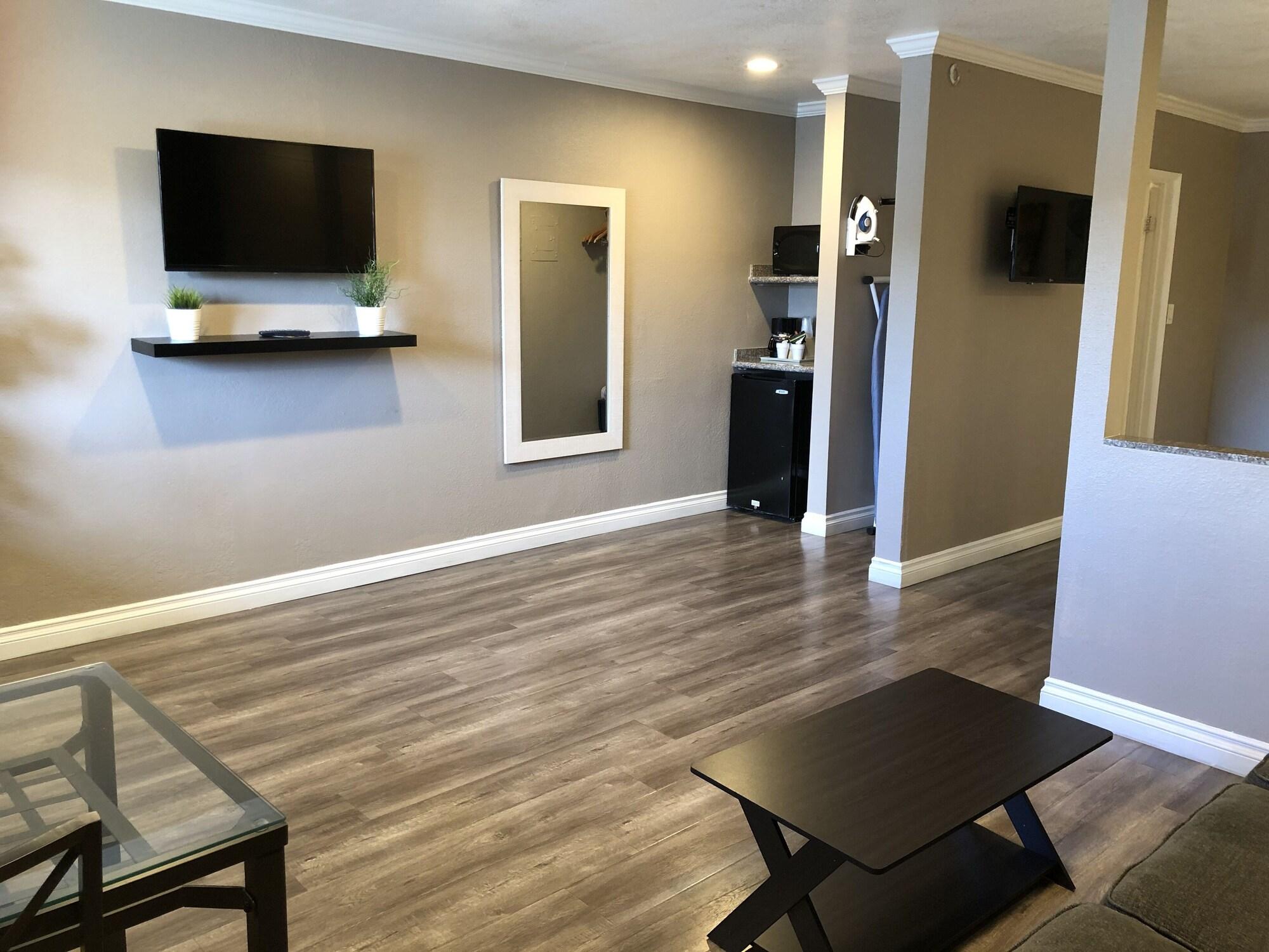 Anaheim Executive Inn & Suites Екстериор снимка