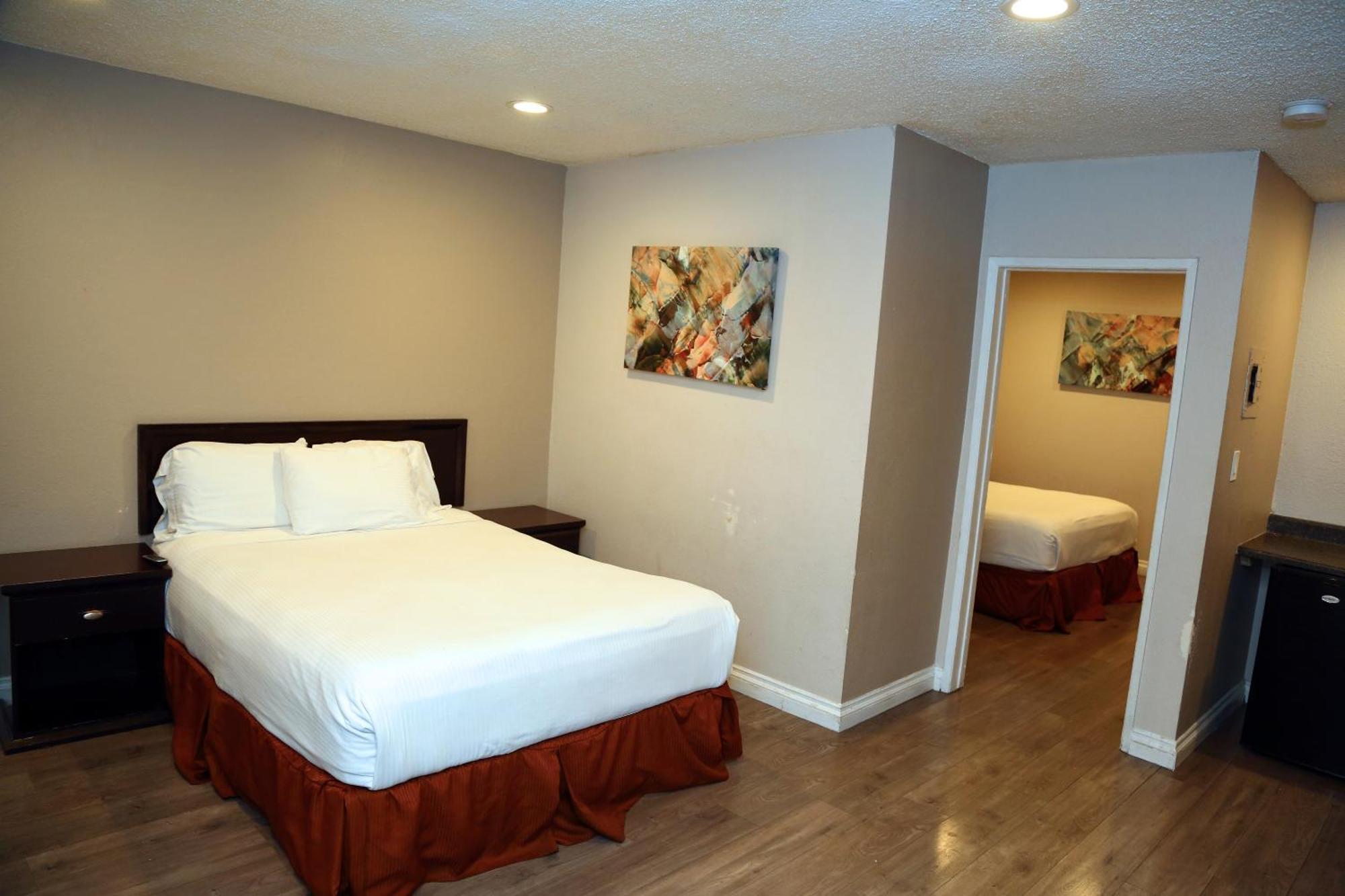 Anaheim Executive Inn & Suites Стая снимка