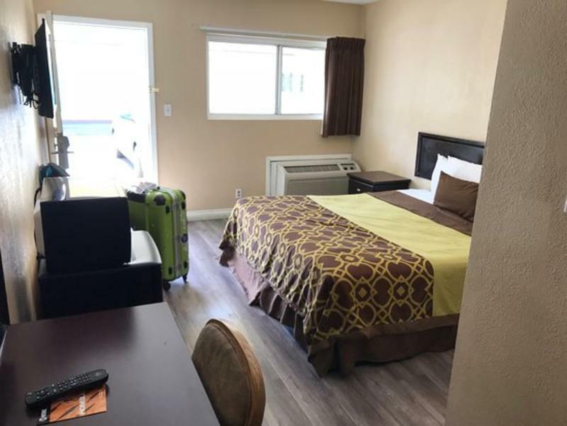 Anaheim Executive Inn & Suites Екстериор снимка